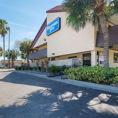 Bay Inn On Busch Tampa Eksteriør bilde